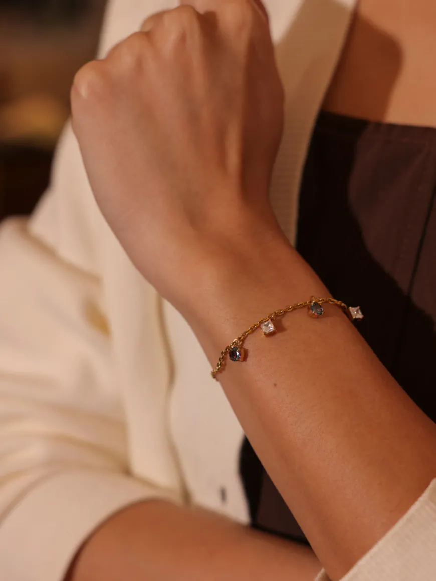 Aurora Essence ARMBAND