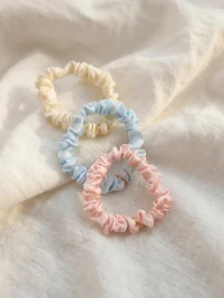 Blissful Pure Silk Scrunchie Cream Blue