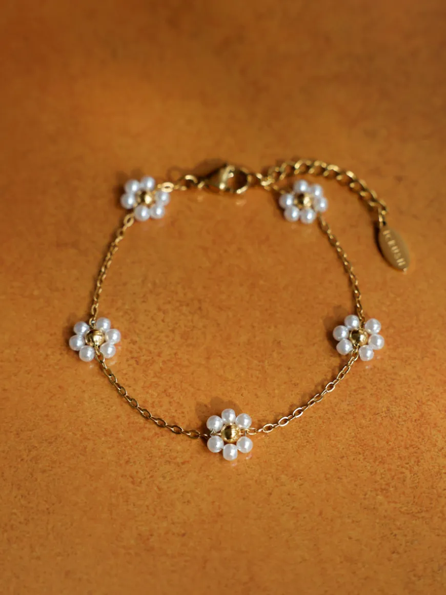 Blossom Moment White ARMBAND