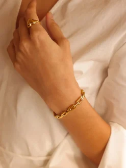Bold Connection ARMBAND