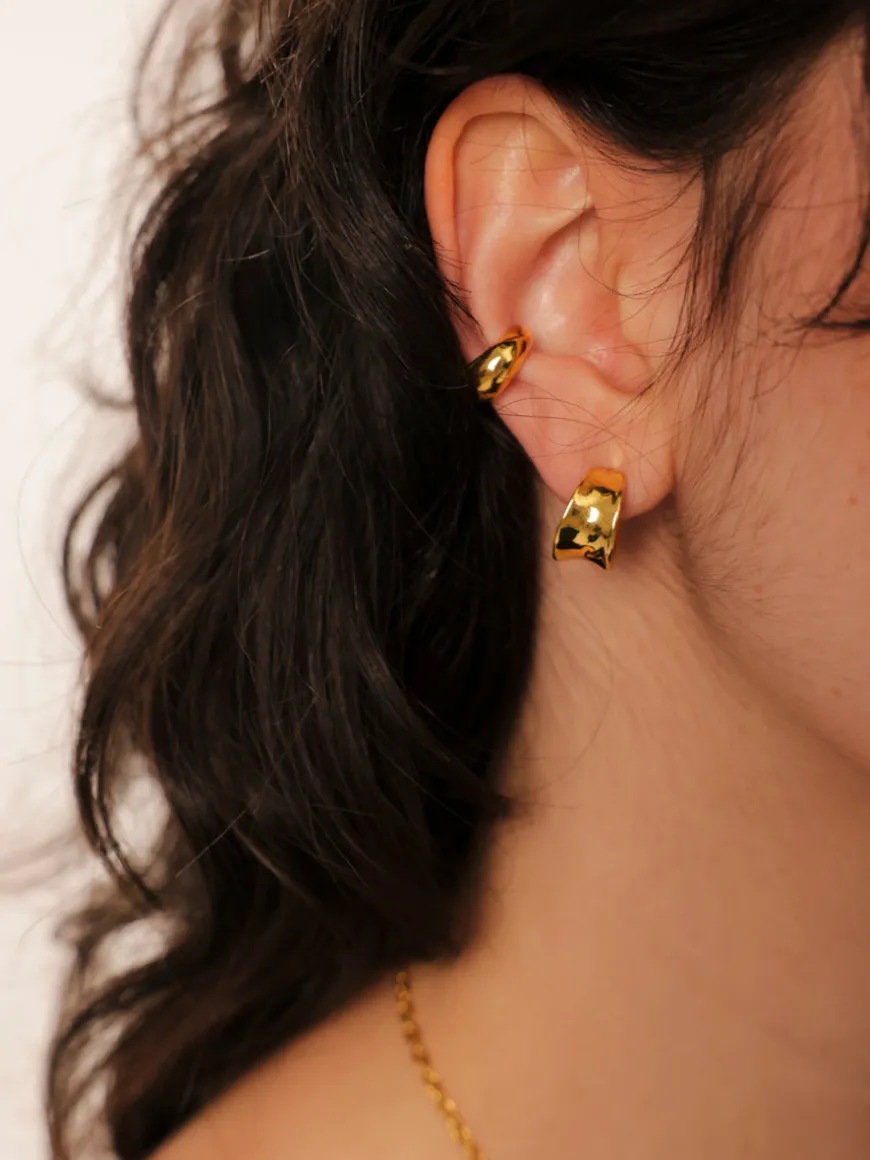 Chic Harmony Earcuff