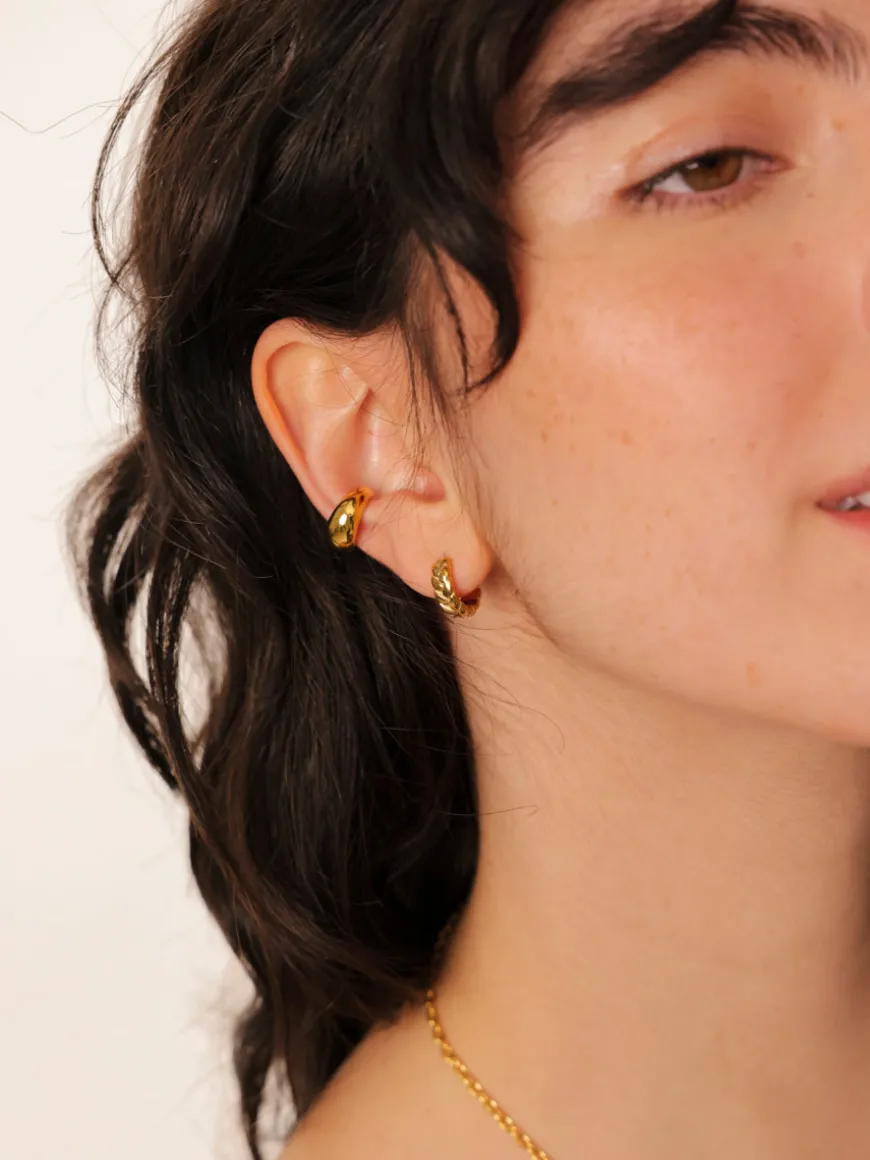 Chic Harmony Earcuff