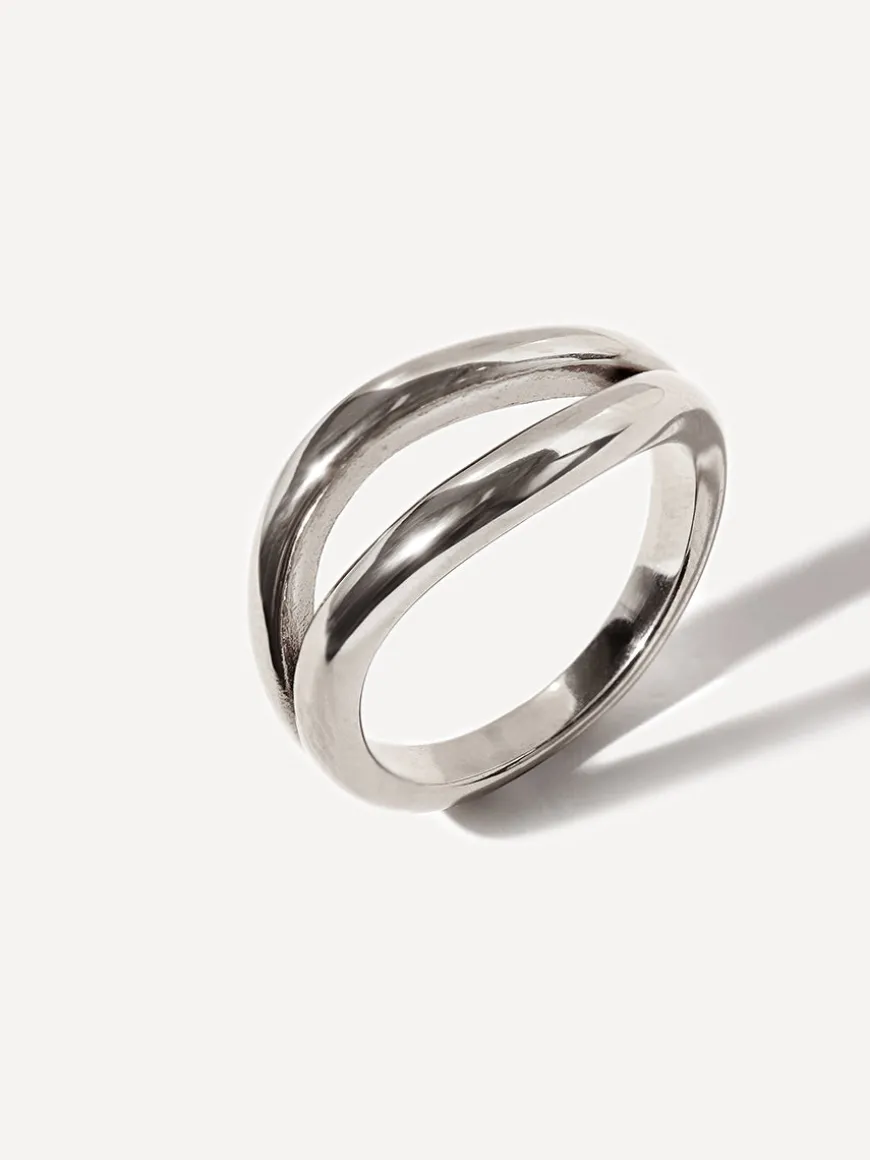 Chic Wave Ring