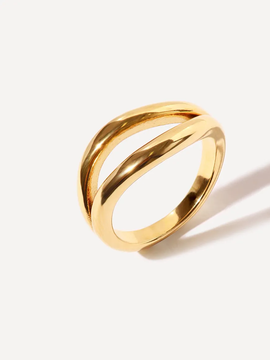 Chic Wave Ring