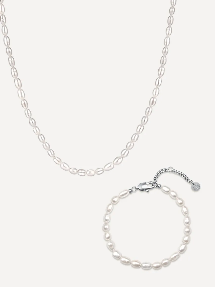 Classic Pearls Set