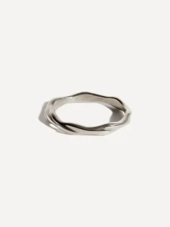Classic Wave Ring