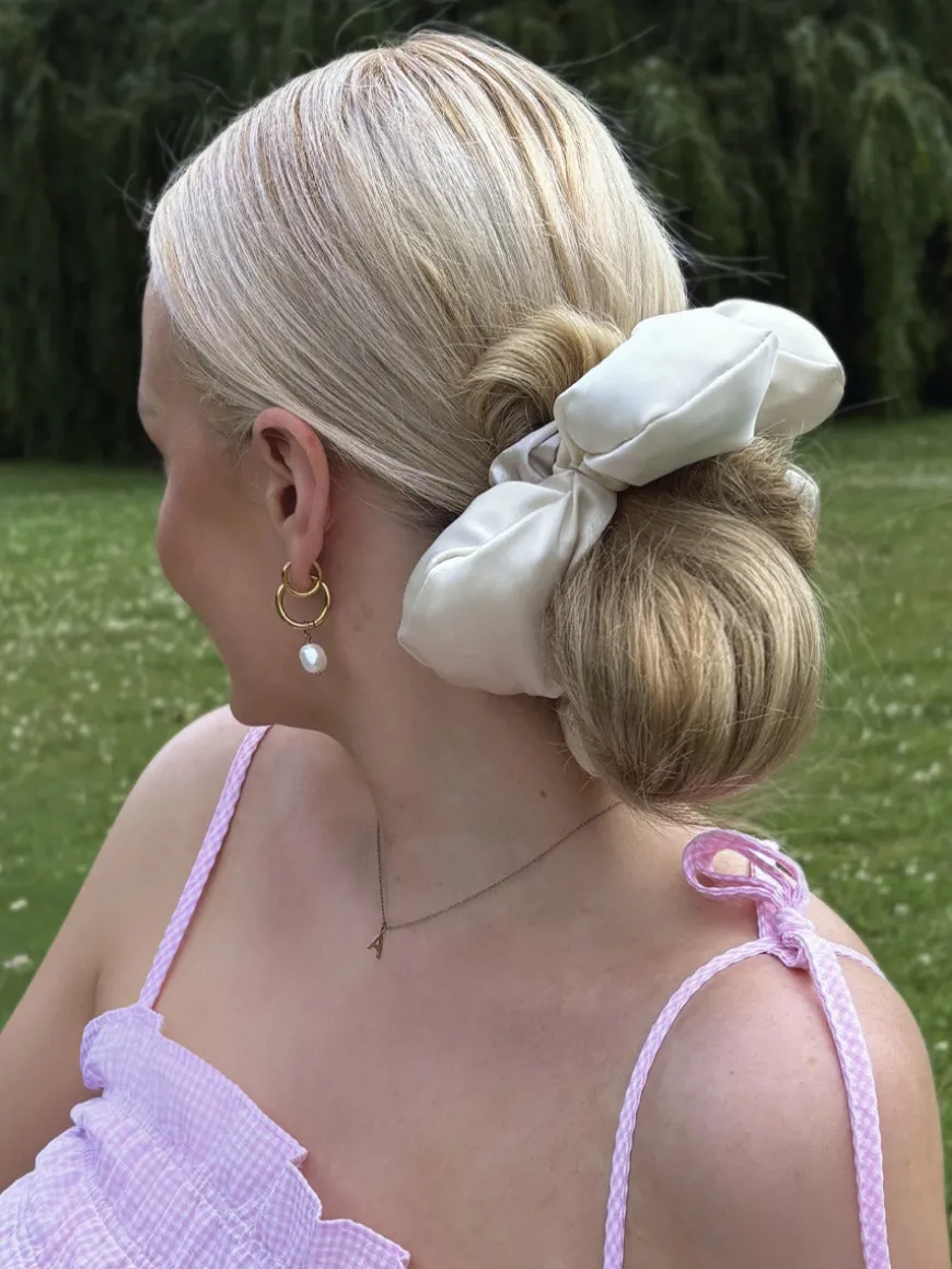 Cream Blossom White Scrunchie