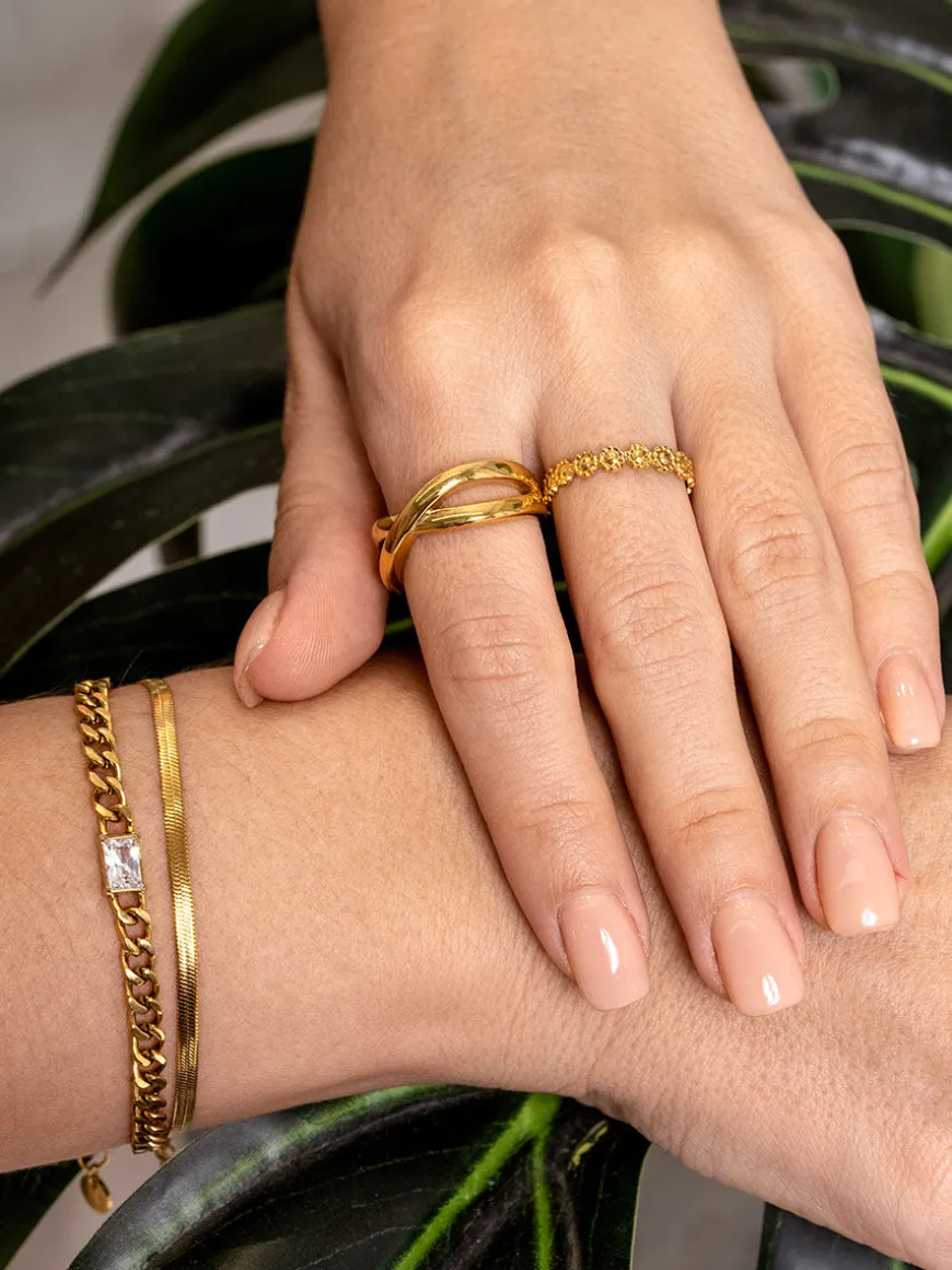 Crossing Path Ring