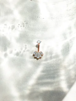 Crystal Cascade Bauchnabelpiercing