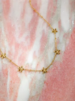 Dainty Flower Kette