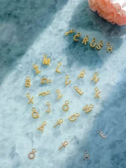 Dazzling Letter Ohrring-Charms
