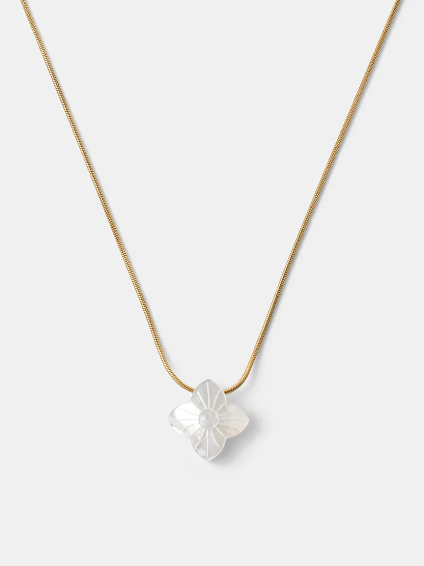 Delicate Bloom Kette