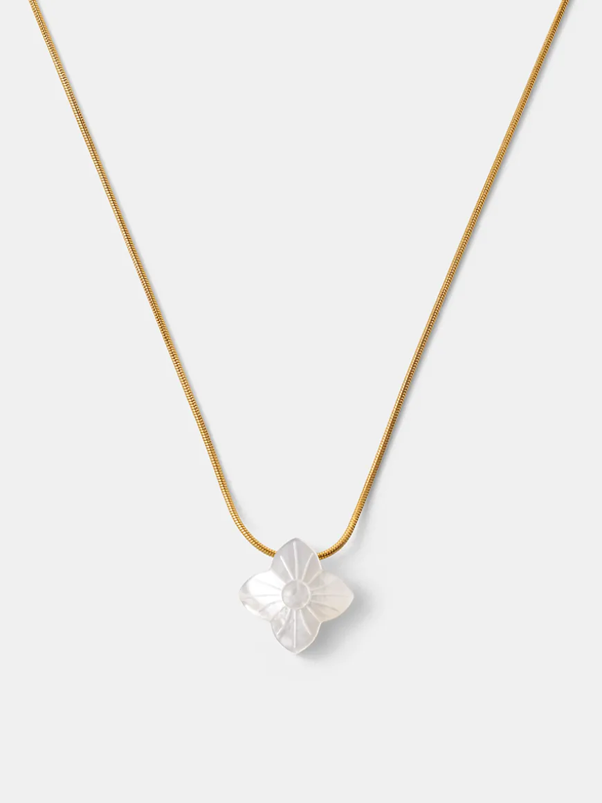 Delicate Bloom Kette