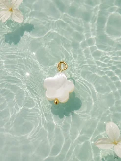 Delicate Flower Ohrring-Charm