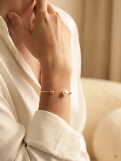 Dewdrop Pearl Armcuff