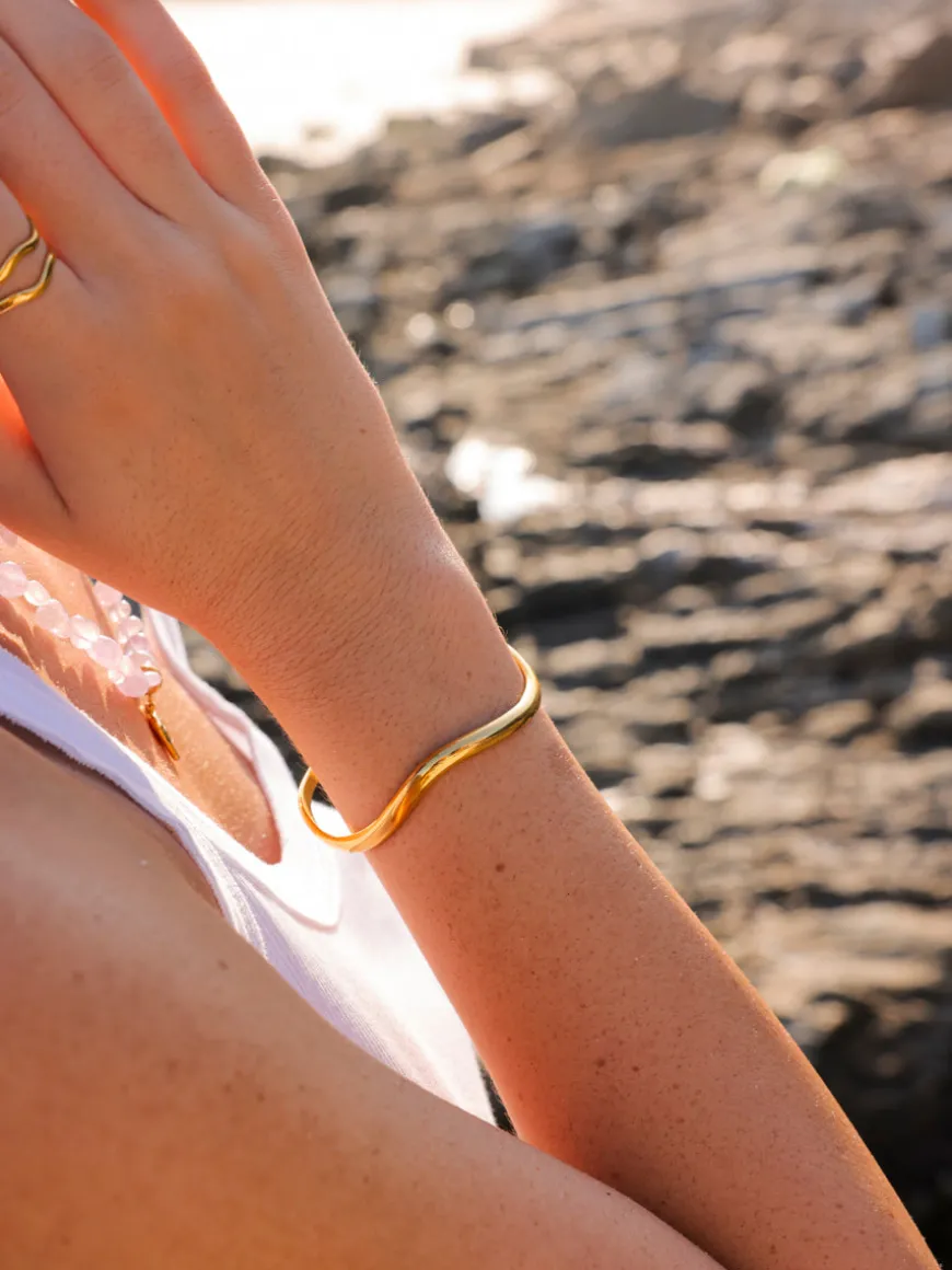 Dreamy Wave Armcuff