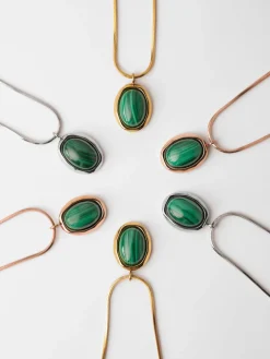 Echoing Dream Dark Green Kette