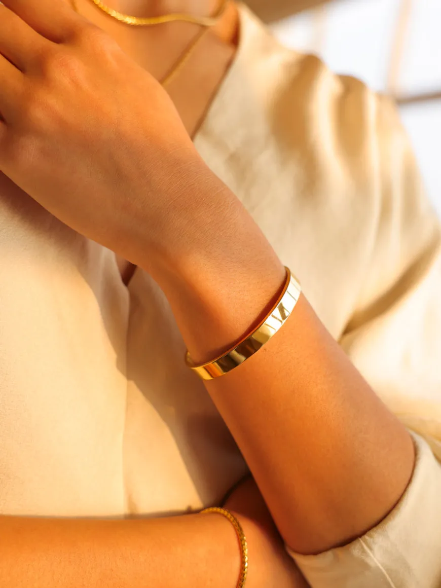 Eclipse Halo Bold Armcuff