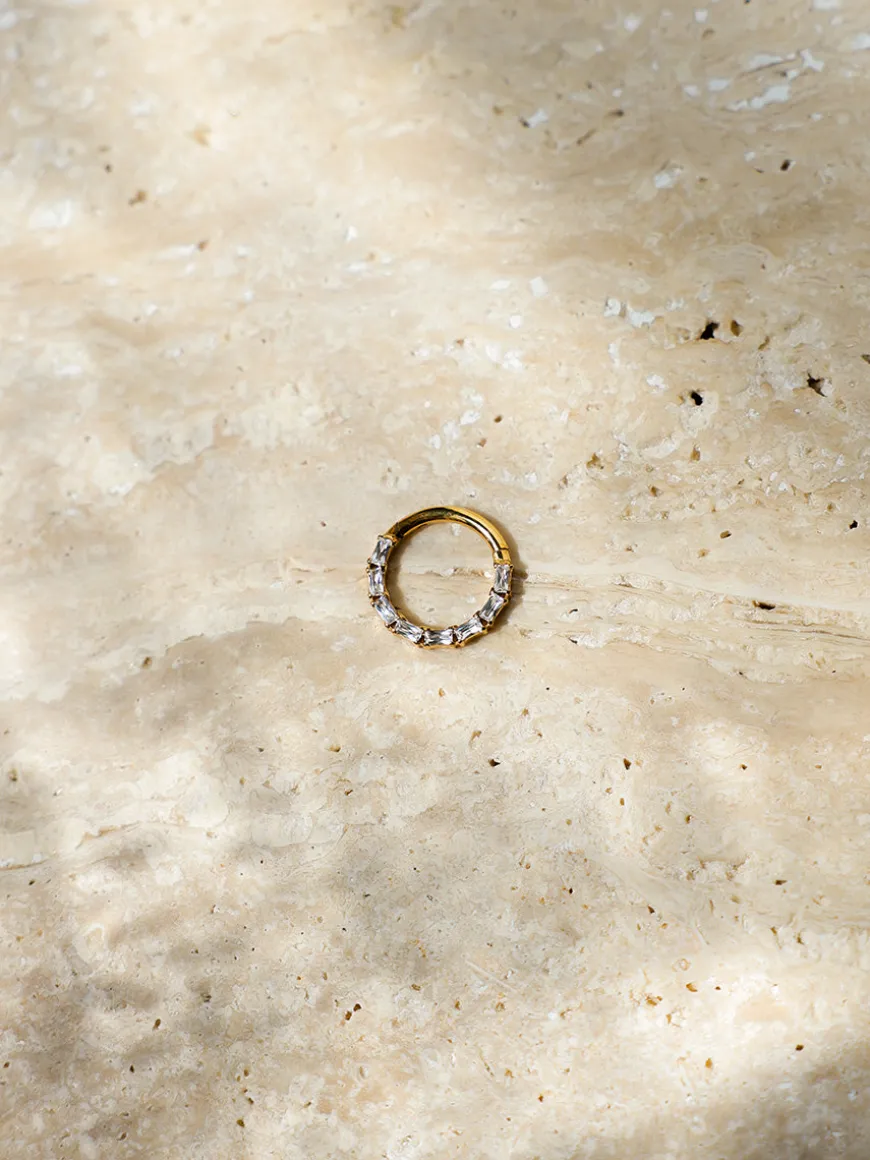 Elegant Sparkle Titan Piercing