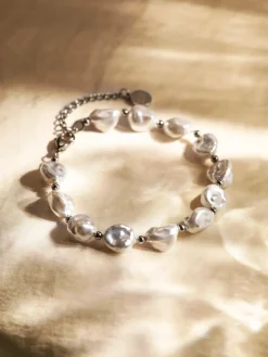 Enchanting Pearl ARMBAND
