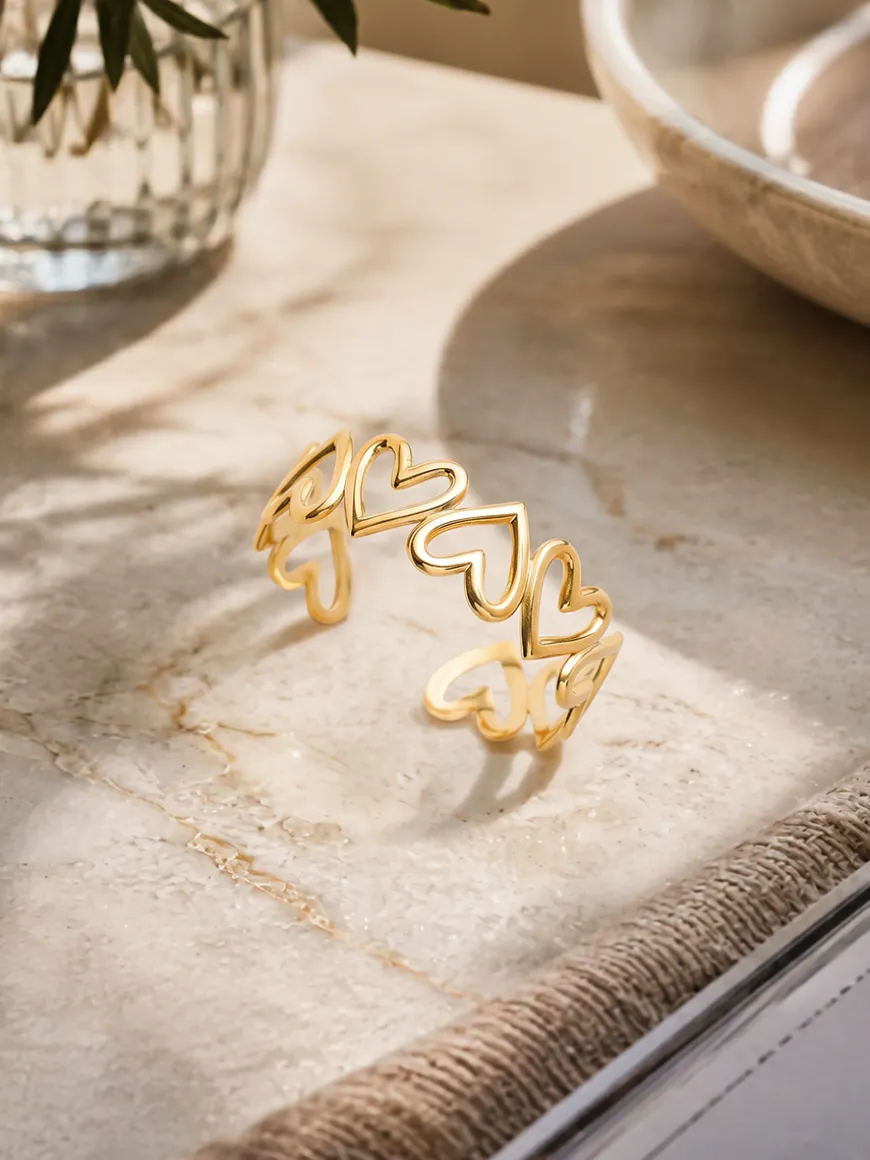 Endless Heart Armcuff