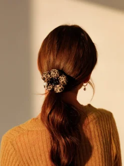 Floral Grace Leopard Haarklammer