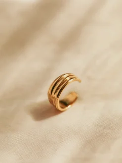 Flowing Grace Earcuff