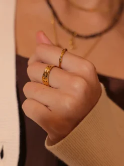 Flowing Grace Ring