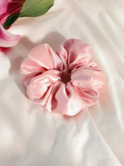 Fluffy Touch Pure Silk Scrunchie Light Pink