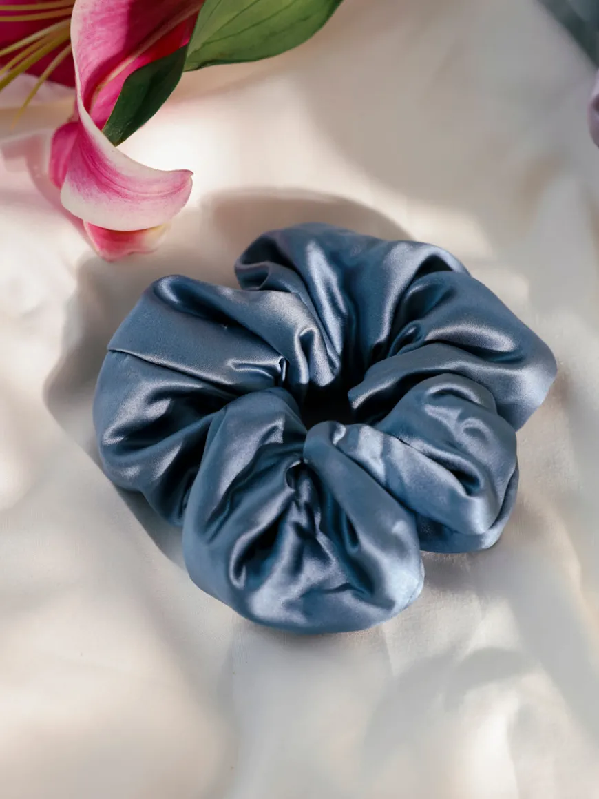 Fluffy Touch Pure Silk Scrunchie Blue