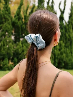 Fluffy Touch Pure Silk Scrunchie Light Blue