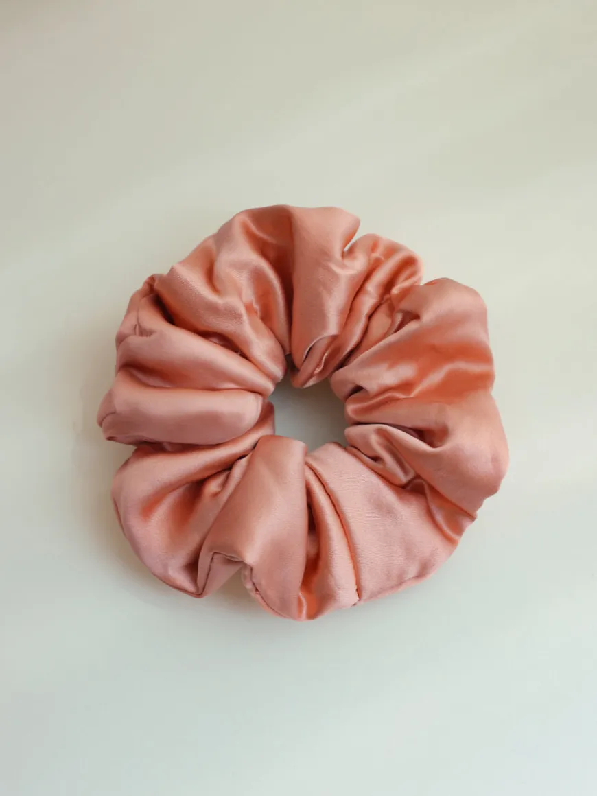 Fluffy Touch Pure Silk Scrunchie Peachy Pink