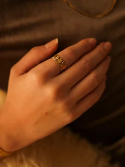 Fresh Leaf Ring