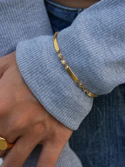 Full of Twist ARMBAND