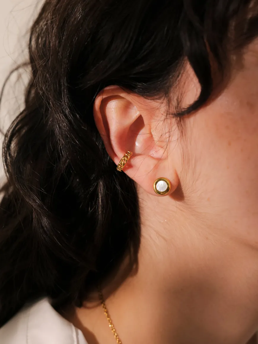 Gentle Twist Earcuff