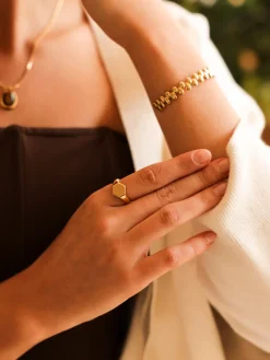 Geometric Shine Ring