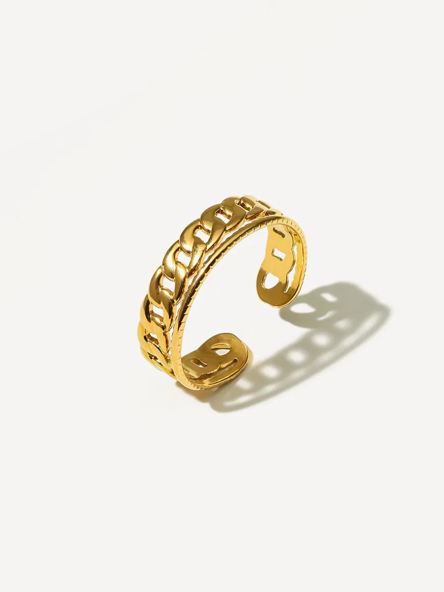 Graceful Interlace Ring