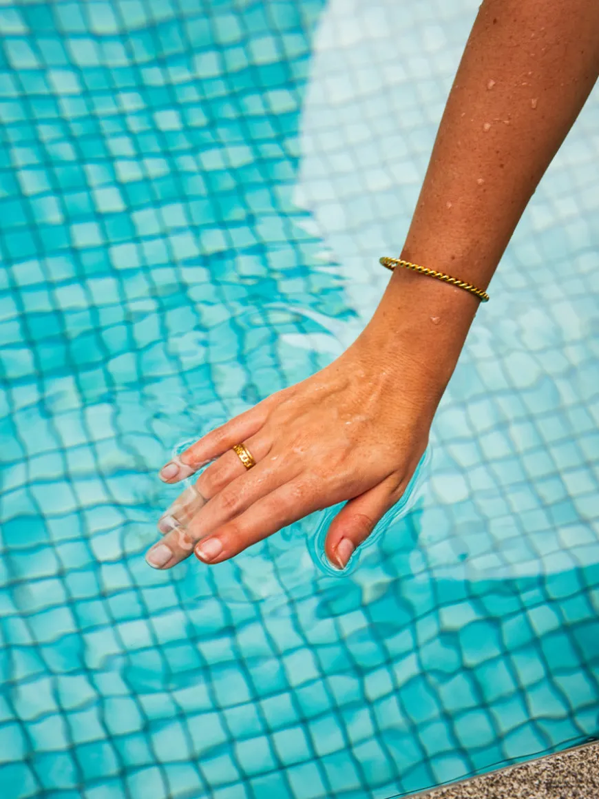 Graceful Interlace Ring