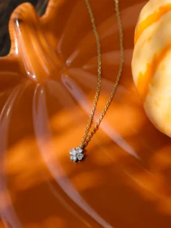 Heart Petal Kette