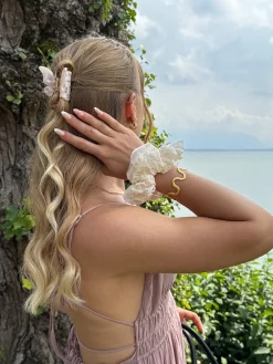 Honey Lace Scrunchie White