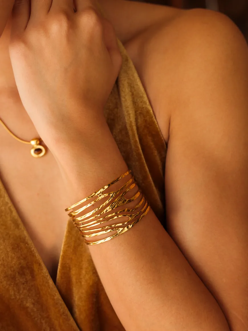 Interwoven Light Armcuff