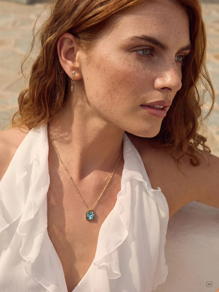 Iridescent Square Kette