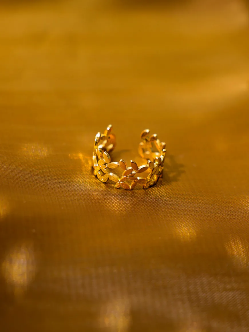Leafy Charm Ring