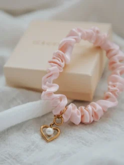 Love in Pearl Ketten-Charm