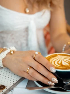 Love in Pearl Ring