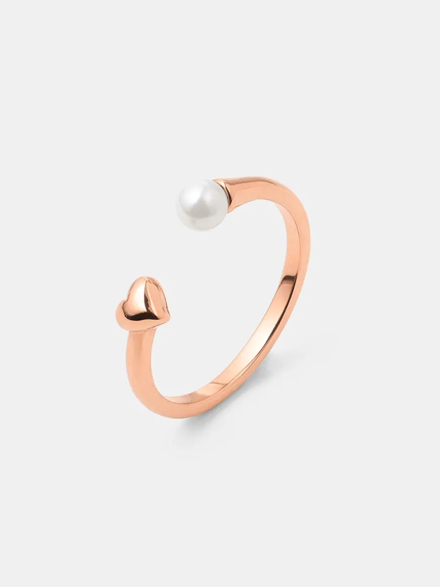 Love in Pearl Ring