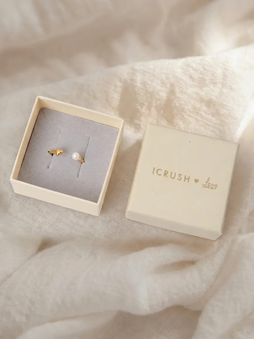 Love in Pearl Ring