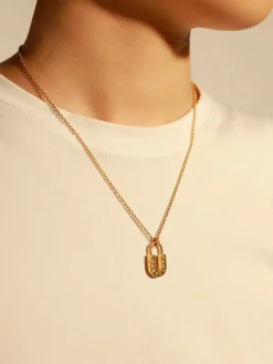 LOVE IS LOVE Set