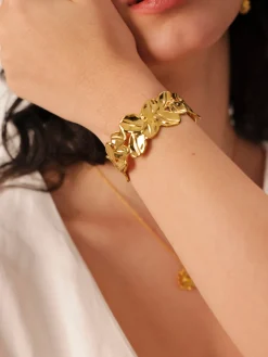 Lush Ripple Armcuff