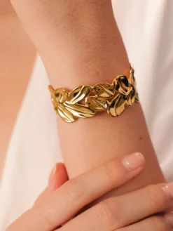 Lush Ripple Armcuff